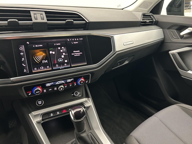 Audi Q3 35 TDI S-Tronic