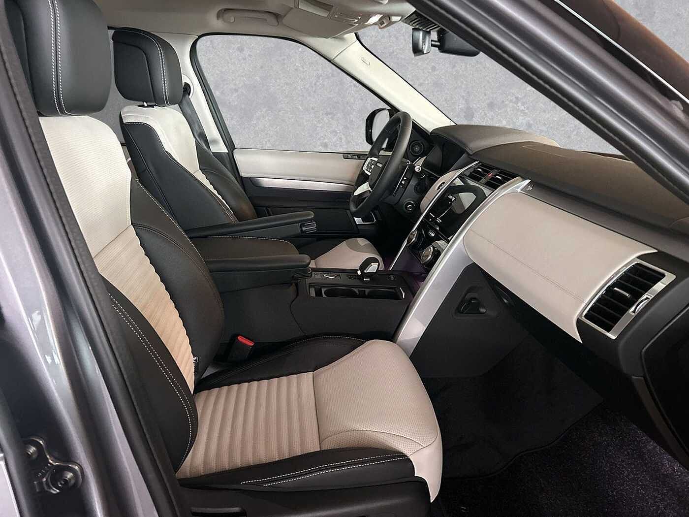 Land Rover Discovery D250 Dynamic SE