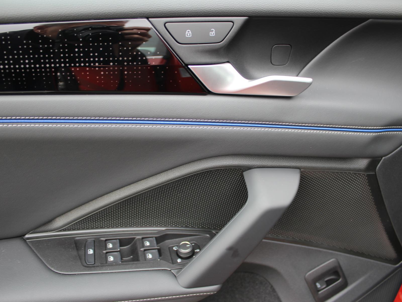 Volkswagen Tiguan IQ.Drive R-Line