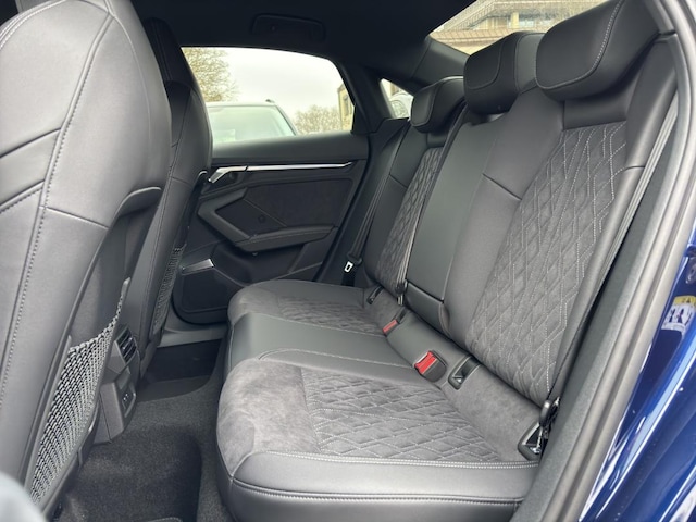 Audi A3 35 TFSI S-Line S-Tronic Sedan