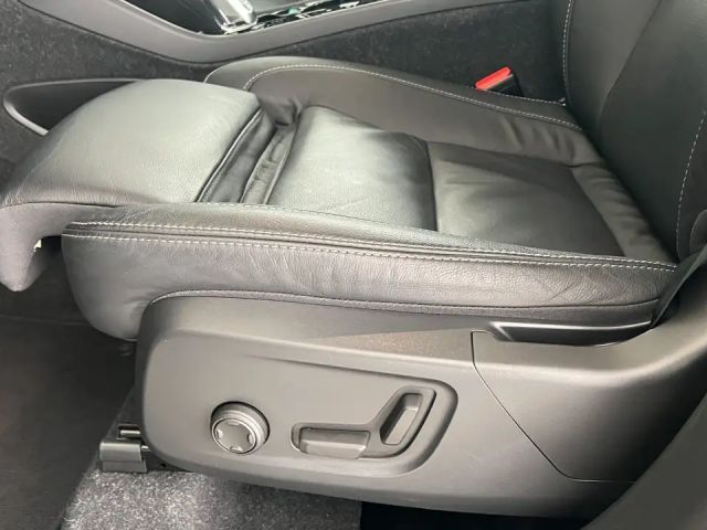 Volvo XC40 Recharge T5