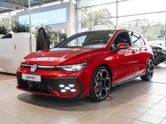 Volkswagen Golf 2.0 TSI DSG