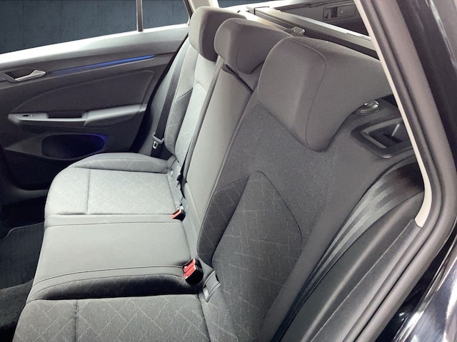 Volkswagen Golf 1.5 eTSI DSG Life Variant