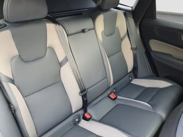 Volvo XC60 AWD R-Design