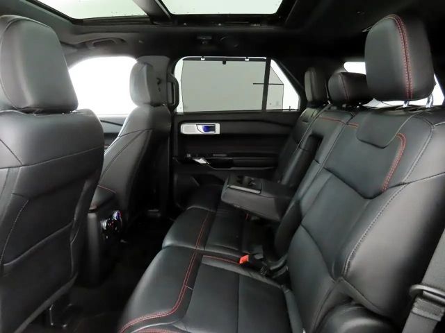 Ford Explorer Plug in Hybrid ST Line