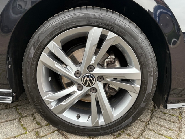 Volkswagen Golf 2.0 TDI DSG Golf VIII