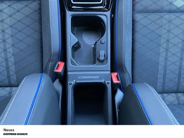 Volkswagen Golf 1.5 TSI DSG Style