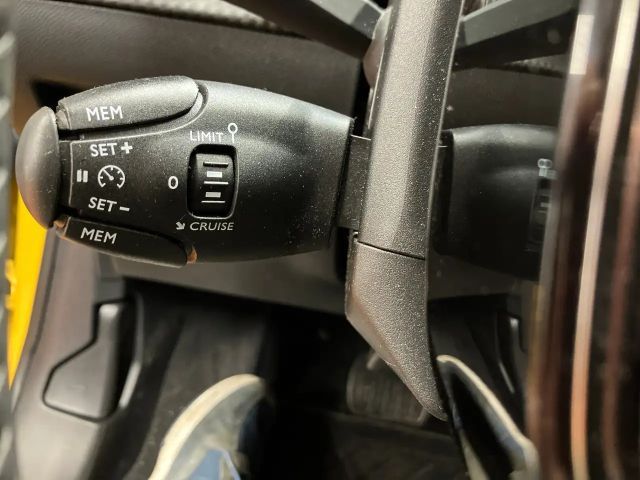 Peugeot E-208 Active Pack