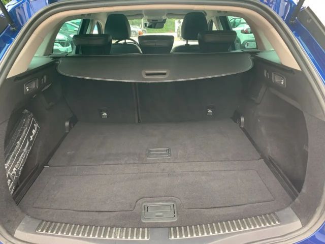 Renault Megane Combi EDC Intens TCe 140