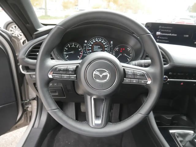 Mazda 3 SkyActiv Takumi e-Skyactiv