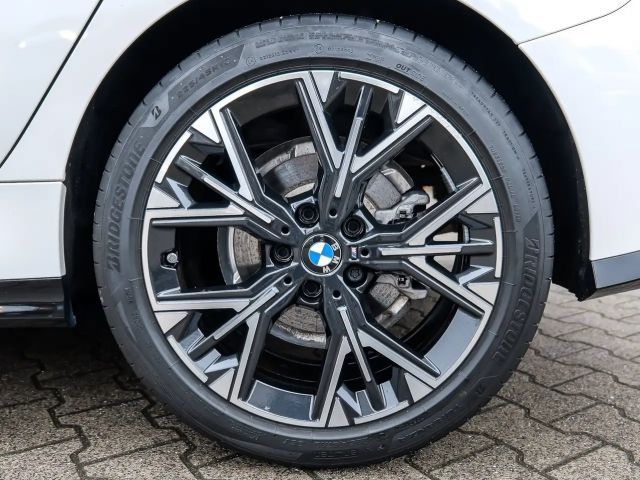 BMW 120 120i 5-deurs M-Sport Sedan