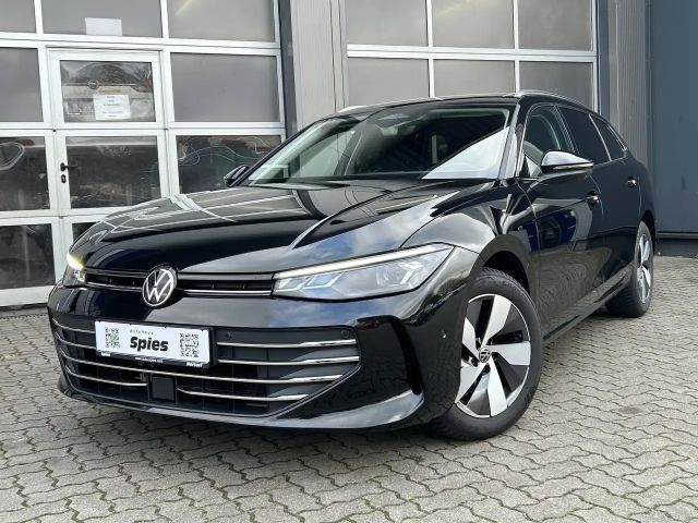 Volkswagen Passat 1.5 eTSI Business Variant