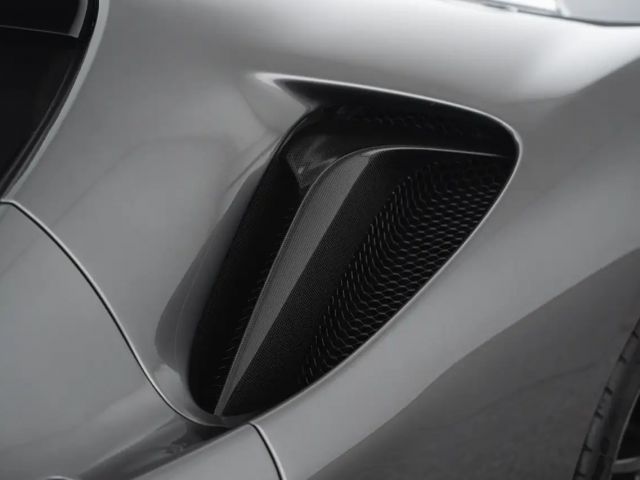 Ferrari SF90 Stradale