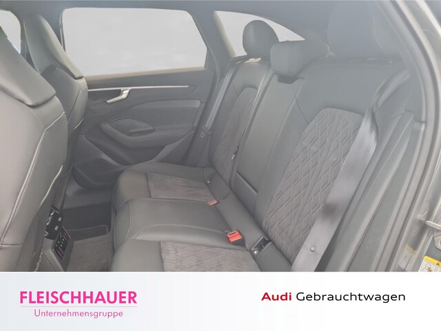 Audi A6 Avant Quattro S-Tronic