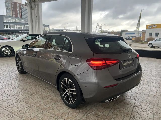 Mercedes-Benz A 180 Progressive