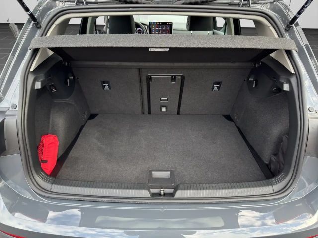 Volkswagen Golf 1.5 eTSI DSG Golf VIII