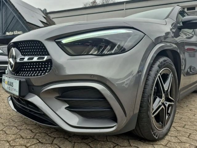 Mercedes-Benz GLA 200 AMG Line GLA 200 d