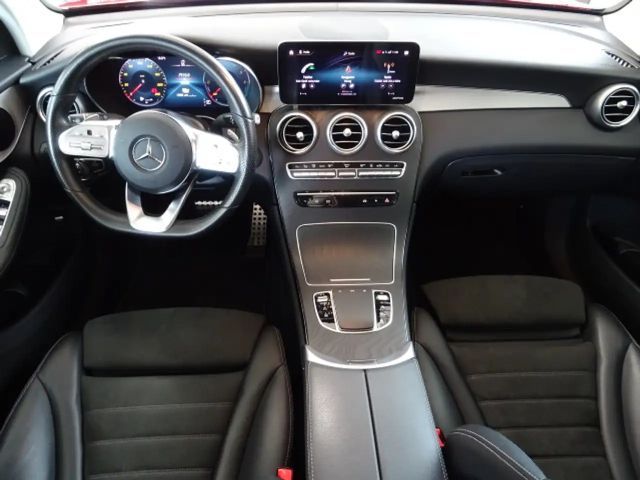 Mercedes-Benz GLC 300 4MATIC AMG Line