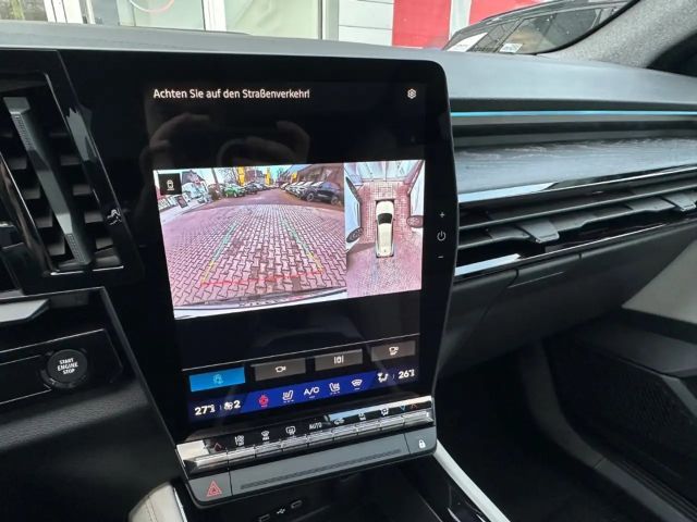 Renault Espace E-Tech Hybrid Iconic