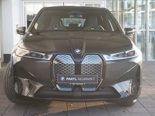 BMW iX xDrive50