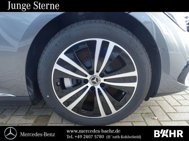 Mercedes-Benz EQE 300 Sedan