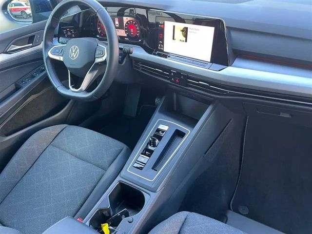 Volkswagen Golf 1.5 eTSI DSG Life