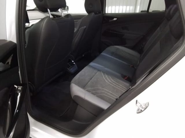 Volkswagen ID.5 286PS NP.70T AHK.PANO.HEAD-UP.AREA-VIEW.20 5JG.ACC