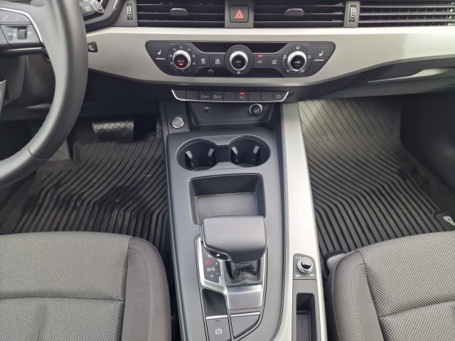 Audi A4 35 TFSI Avant S-Tronic