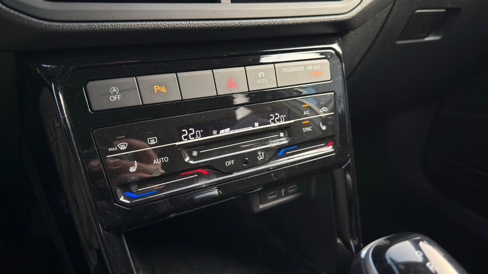 Volkswagen T-Cross Style