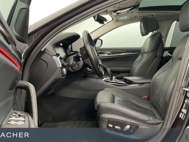 BMW 530 530d Luxury Line Sedan