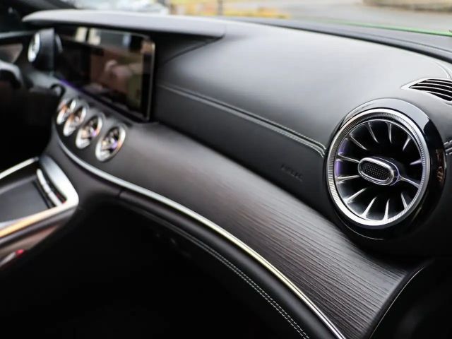 Mercedes-Benz AMG GT 4MATIC+ AMG Line