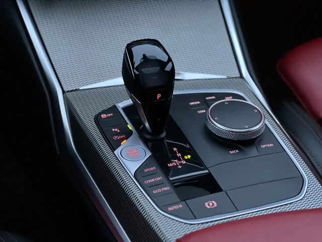 BMW 320 320i M-Sport Sedan