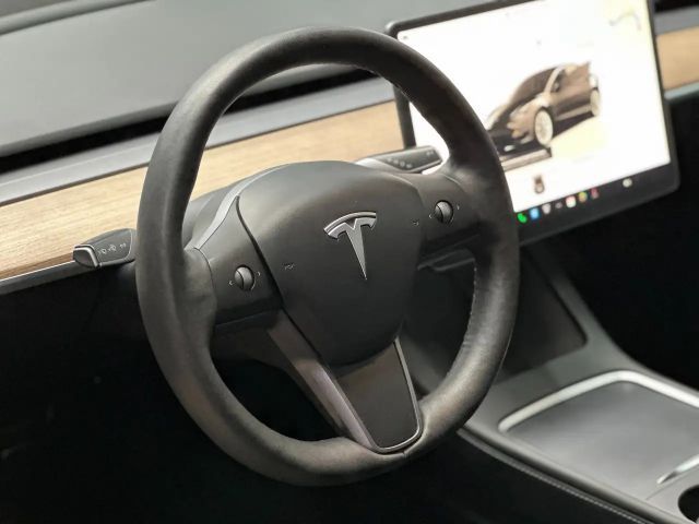 Tesla Model 3 AWD Long Range