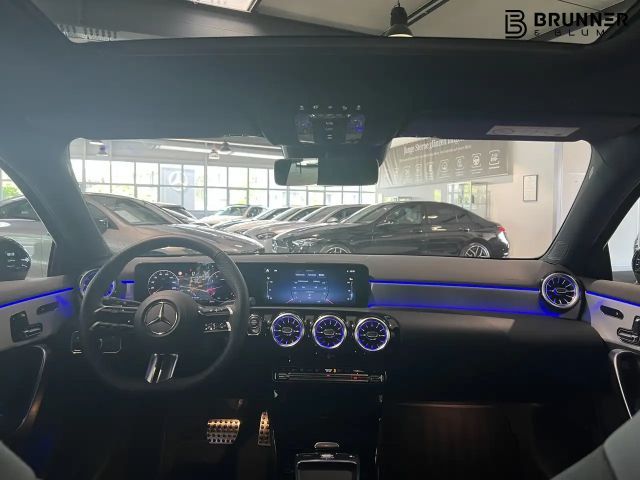 Mercedes-Benz A 250 4MATIC AMG Line