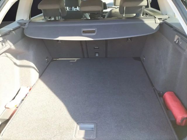 Volkswagen Golf DSG Golf VIII Life Variant