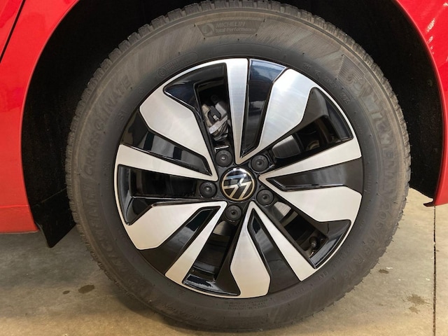 Volkswagen Golf 1.5 TSI Golf VIII