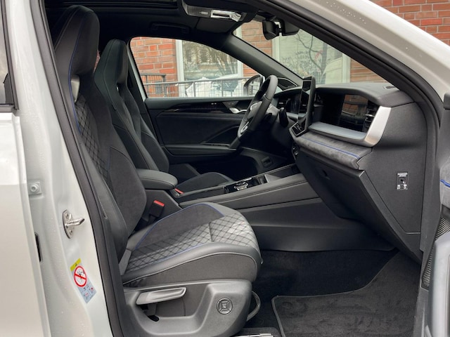 Volkswagen Tayron Tayron R-Line 2.0 TDI DSG 4M PANO/AHK/STANDHZG.