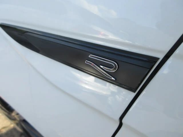 Volkswagen Polo 1.0 TSI DSG R-Line