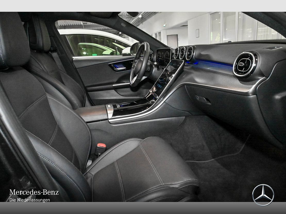 Mercedes-Benz C 180 AVANTGARDE Sedan