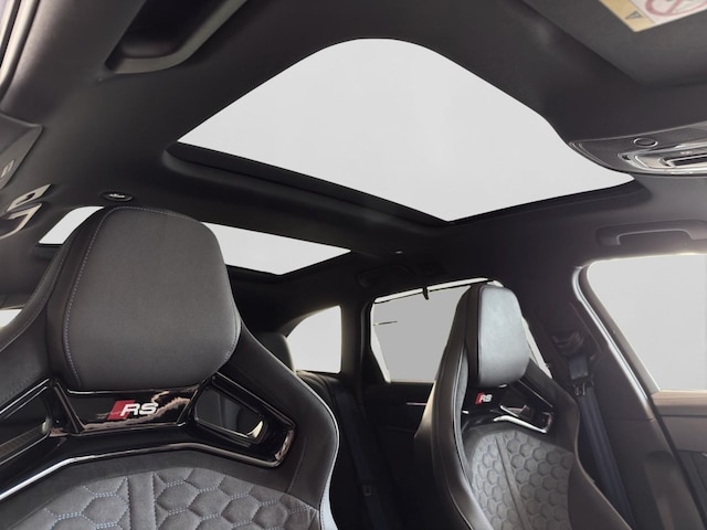 Audi A6 e-tron Avant Performance Quattro