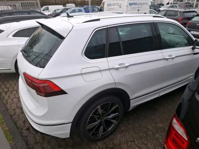 Volkswagen Tiguan R 4M Matrix/Nav/DCC/ACC/Assist/SHZ/20"