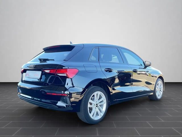 Audi A3 40 TFSI Hybride S-Tronic Sedan