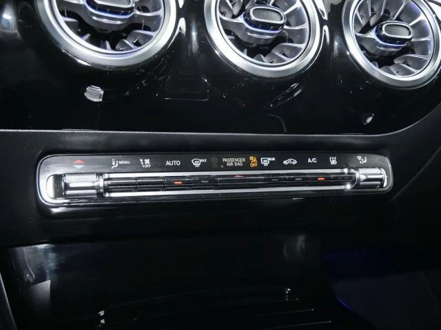 Mercedes-Benz A 250 A 250 e AMG Line