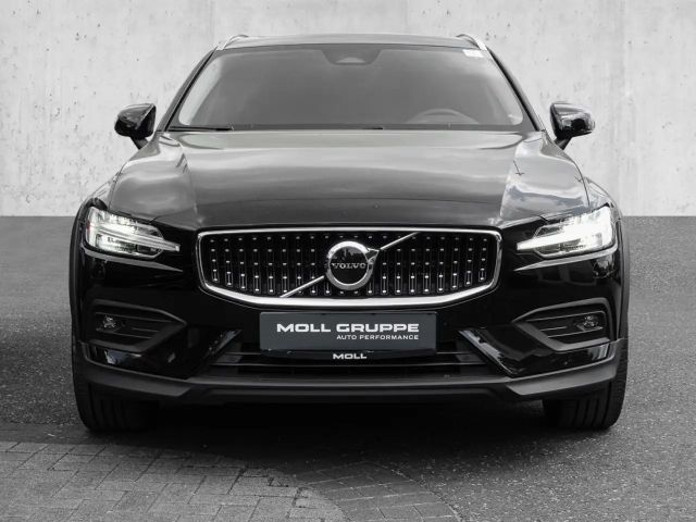 Volvo V60 Cross Country AWD Ultimate