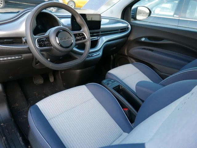 Fiat 500e 42 kWh Icon