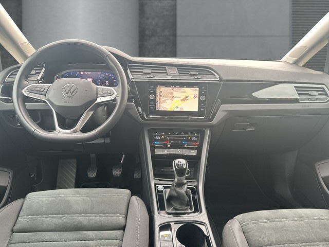 Volkswagen Touran 1.5 TSI Highline