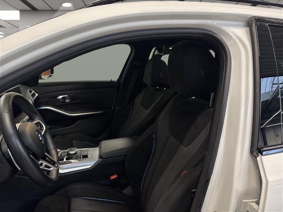 BMW 330 330e Touring