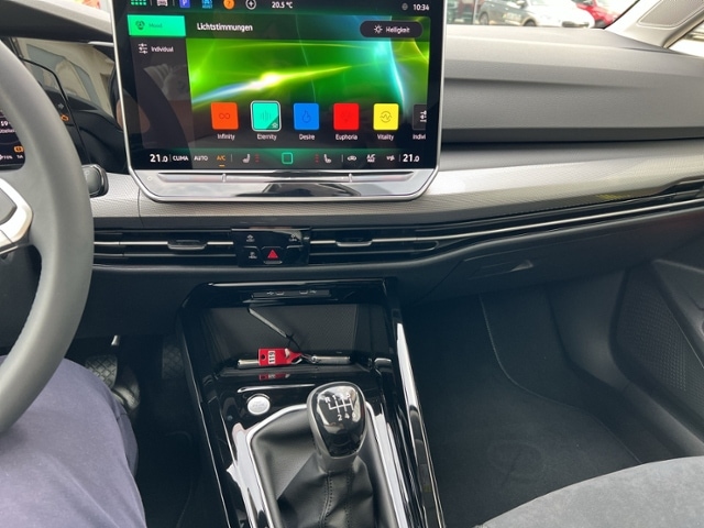 Volkswagen Golf 1.5 TSI Plus e-Golf