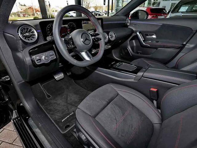 Mercedes-Benz A 200 AMG Line