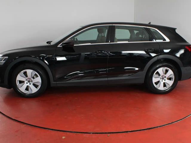 Audi e-tron 50